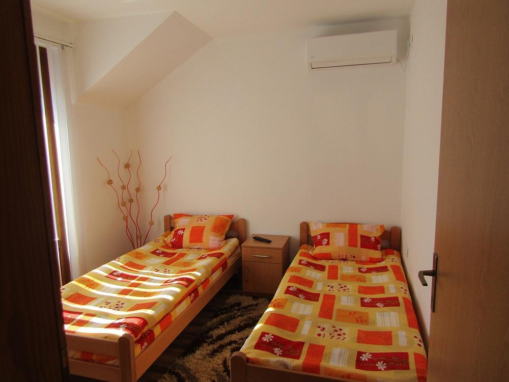 Apartment And Rooms Konak Višegrad Екстериор снимка