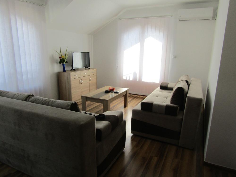 Apartment And Rooms Konak Višegrad Екстериор снимка