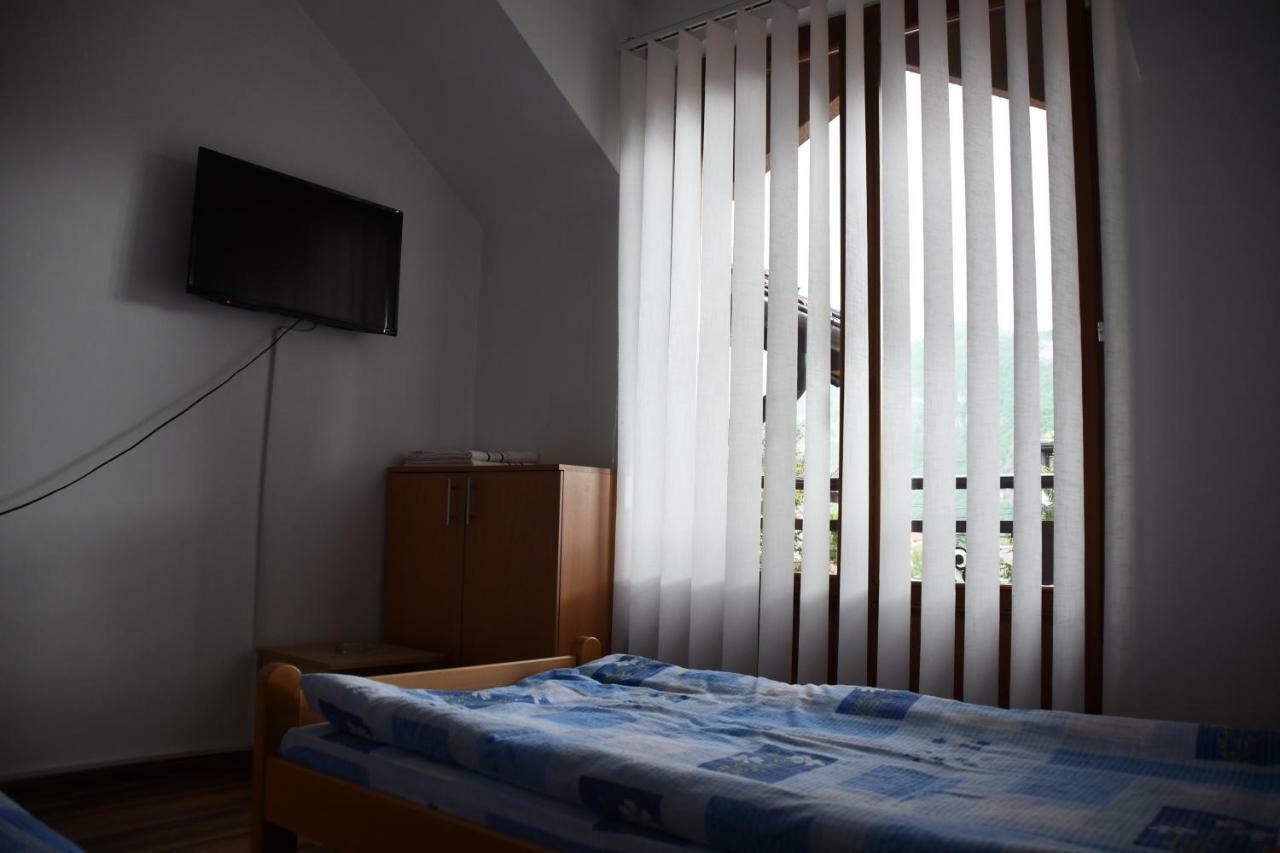 Apartment And Rooms Konak Višegrad Екстериор снимка
