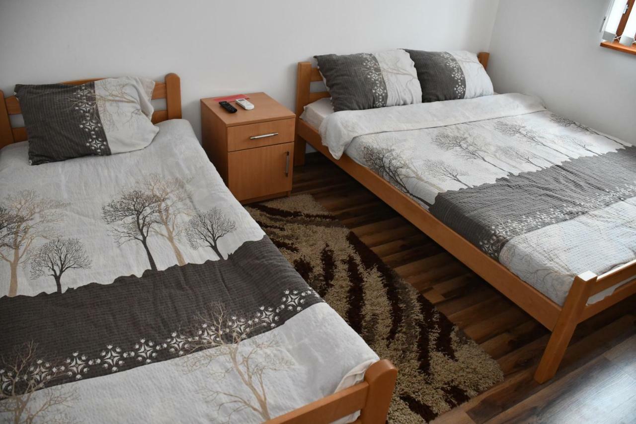Apartment And Rooms Konak Višegrad Екстериор снимка